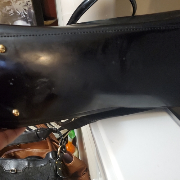 RALPH Lauren handbag. - Picture 3 of 5